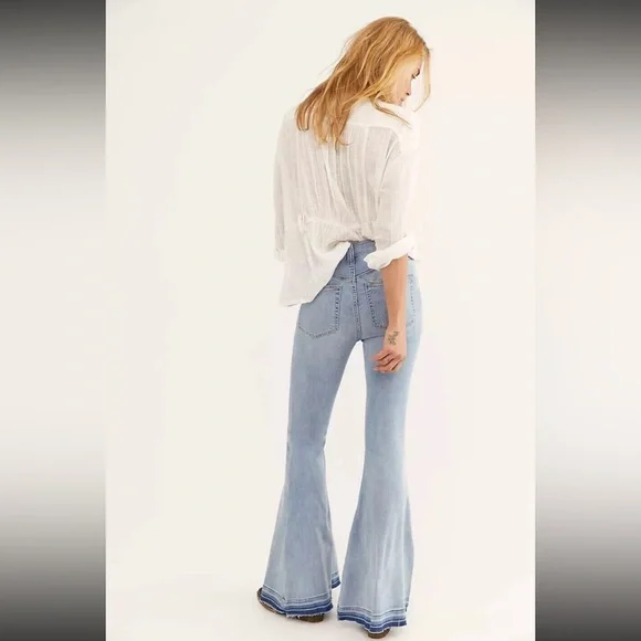 Free People We The Free Irreplaceable Denim Blue Jeans Ultra Flare Wide Stretch - Picture 7 of 12